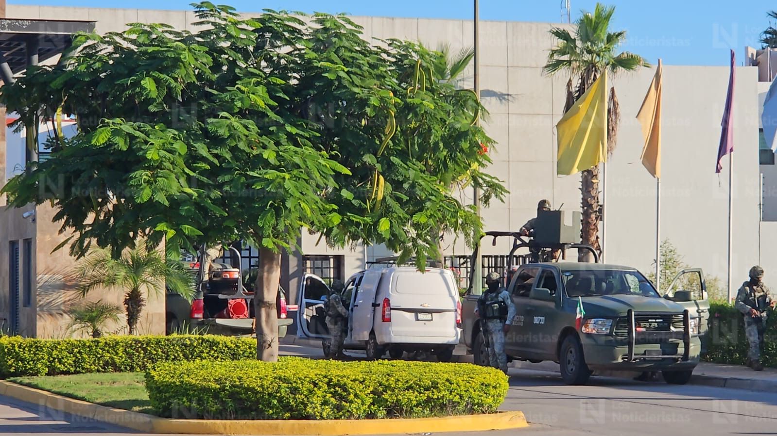 camioneta asegurada por elementos de la sedena