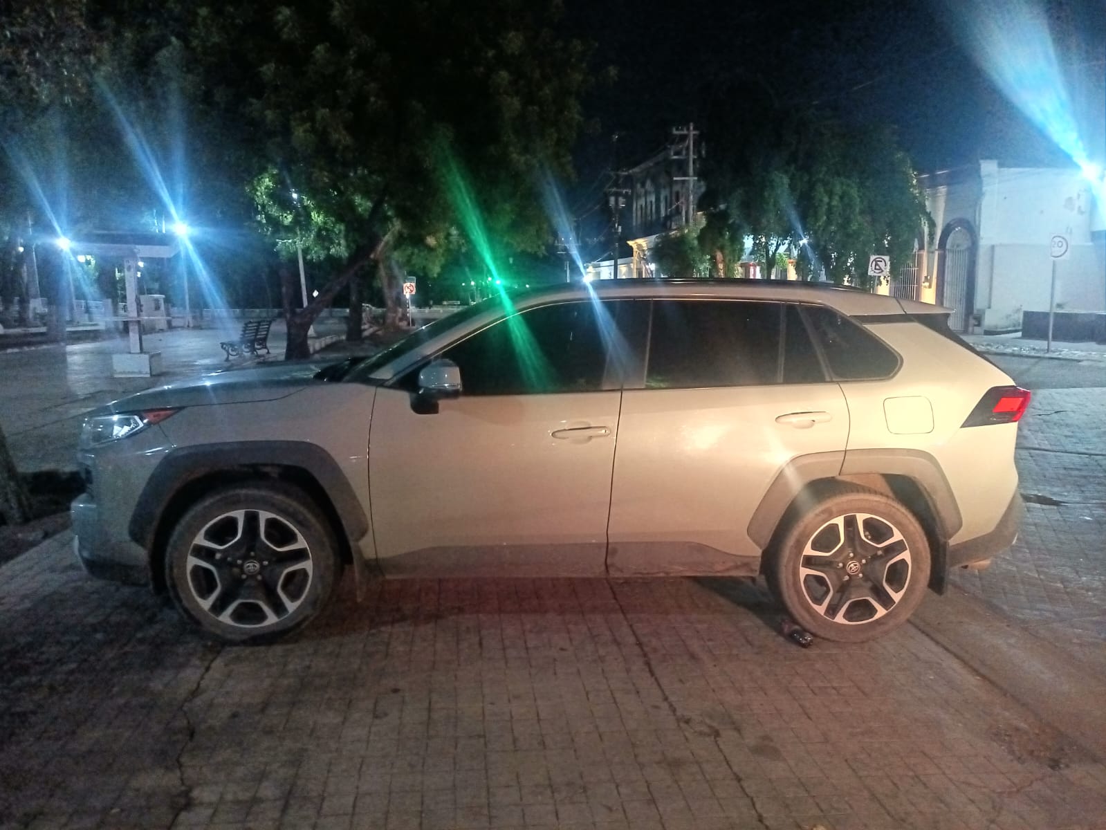 Camioneta recuperada en Culiacán