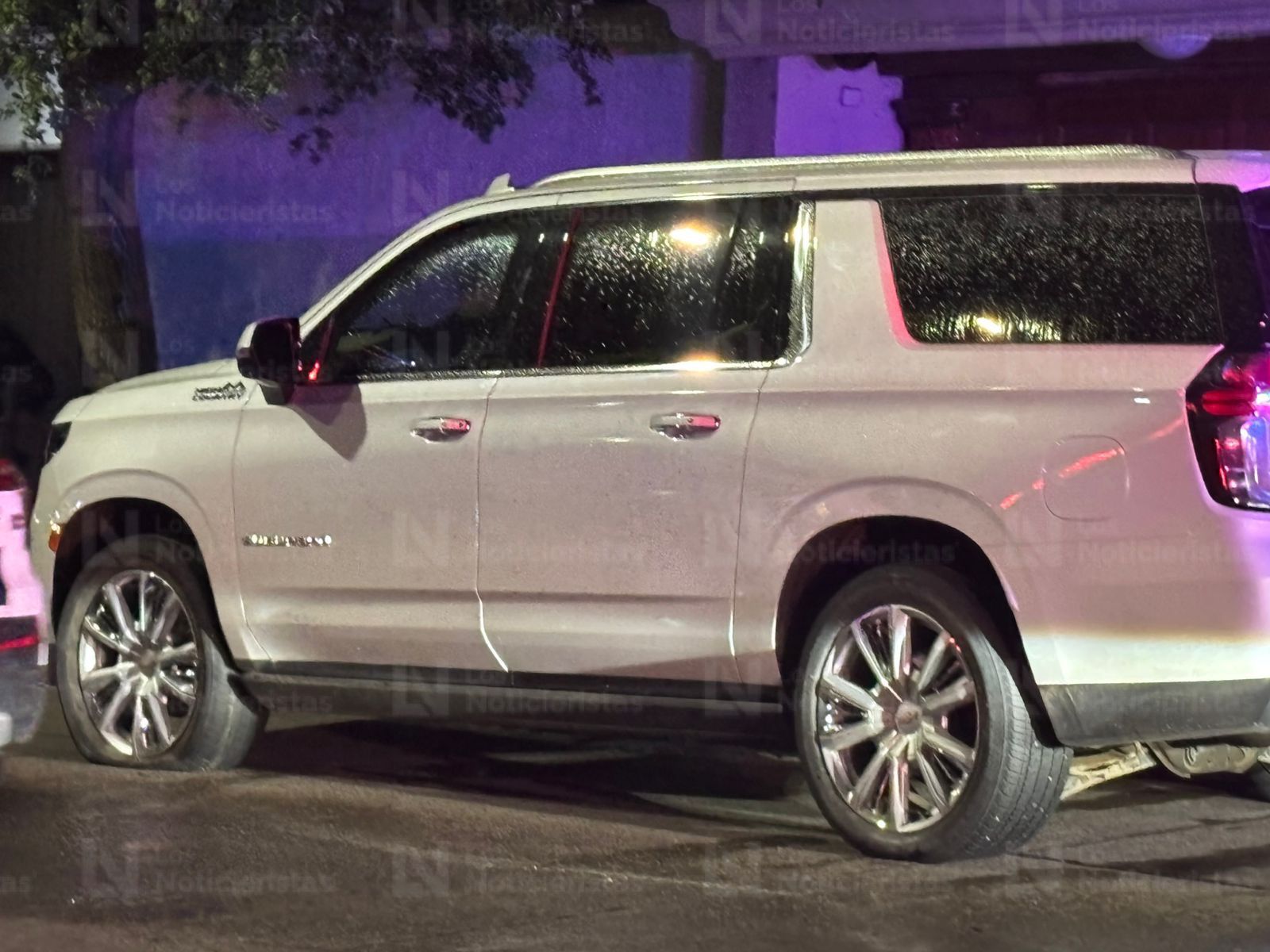 Camioneta del secretario de Seguridad Pública de Culiacán cae en ponchallantas