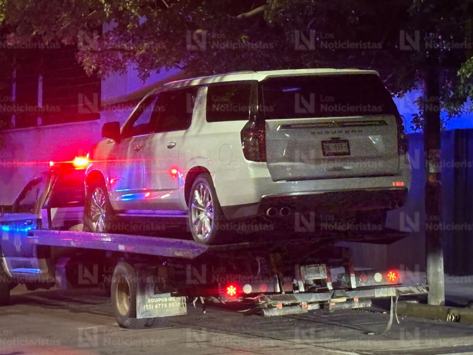 Camioneta del secretario de Seguridad Pública de Culiacán cae en ponchallantas