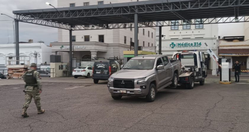 Camioneta L200 recuperada en Culiacán