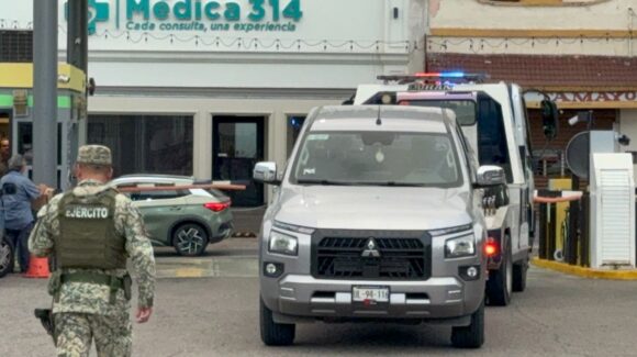 ¡La despojaron en Lomas del Sol! Recuperan camioneta robada en un estacionamiento del centro de Culiacán, Sinaloa