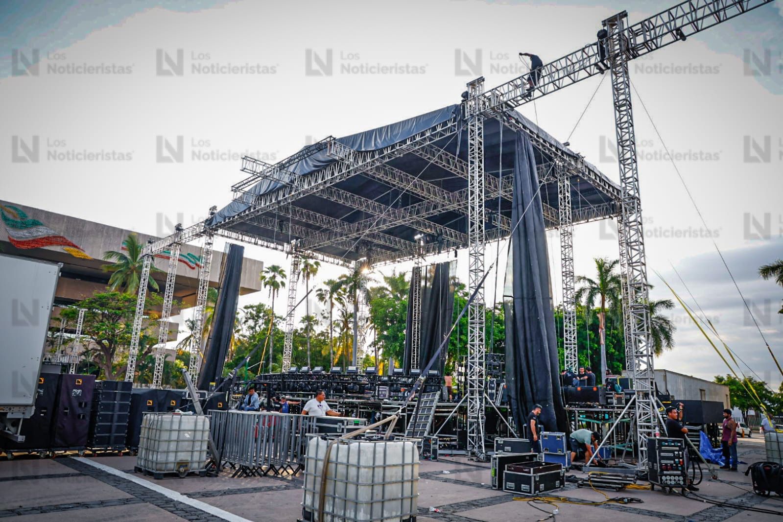 Retiran el escenario musical tras cancelación del Grito de Independencia en Culiacán, Sin.