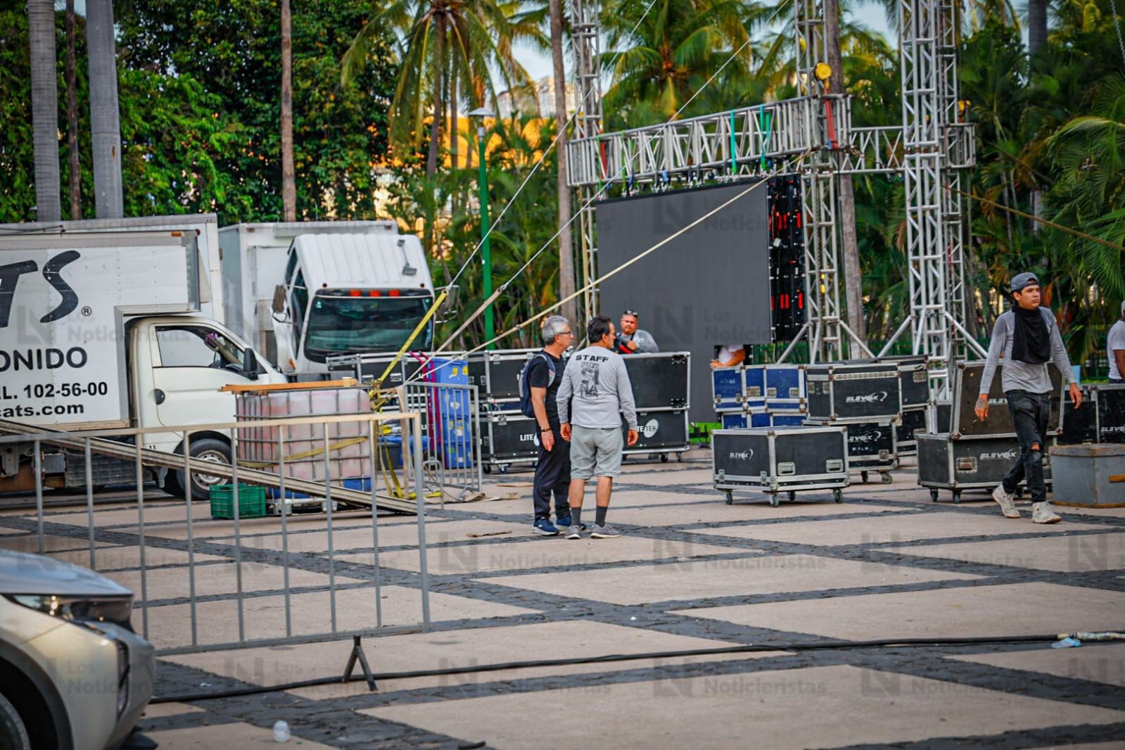Retiran el escenario musical tras cancelación del Grito de Independencia en Culiacán, Sin.