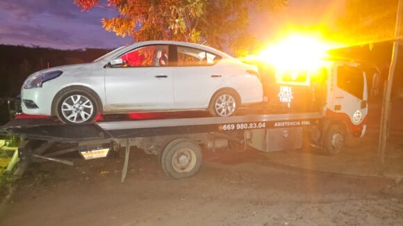 Recupera Policía Municipal vehículo robado en la invasión San Antonio de Mazatlán