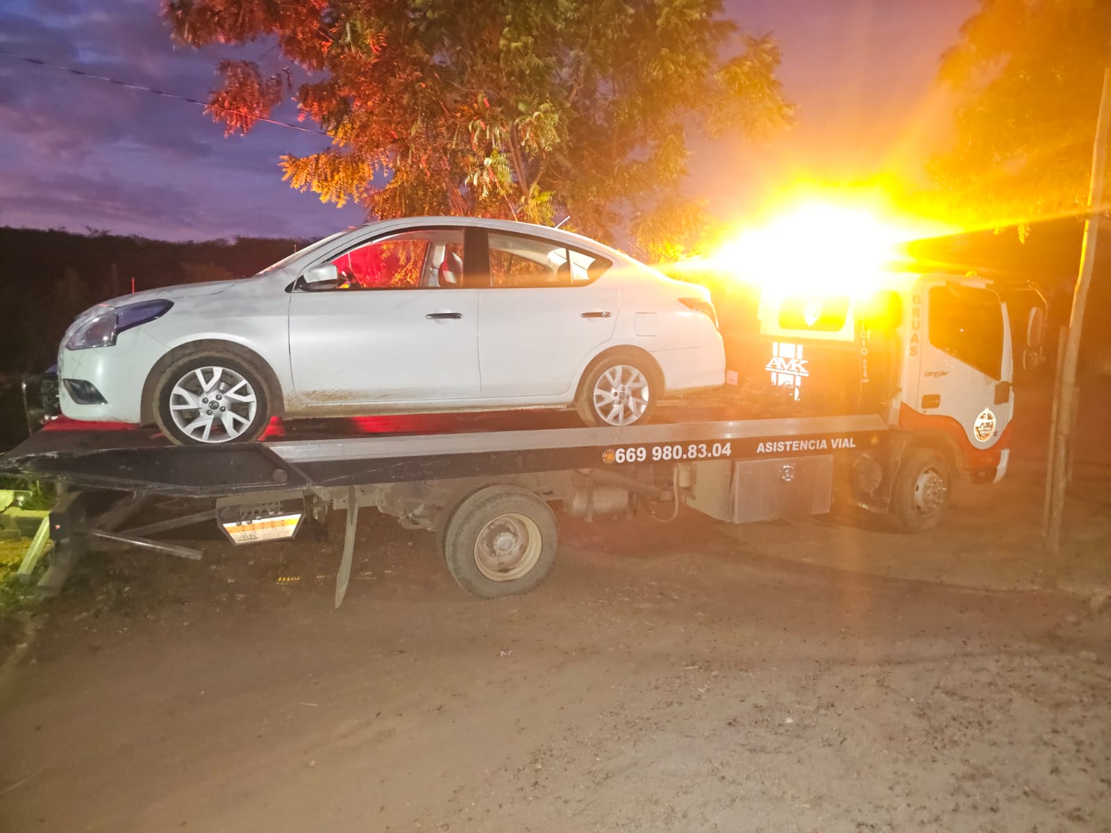 Vehículo recuperado en Mazatlán