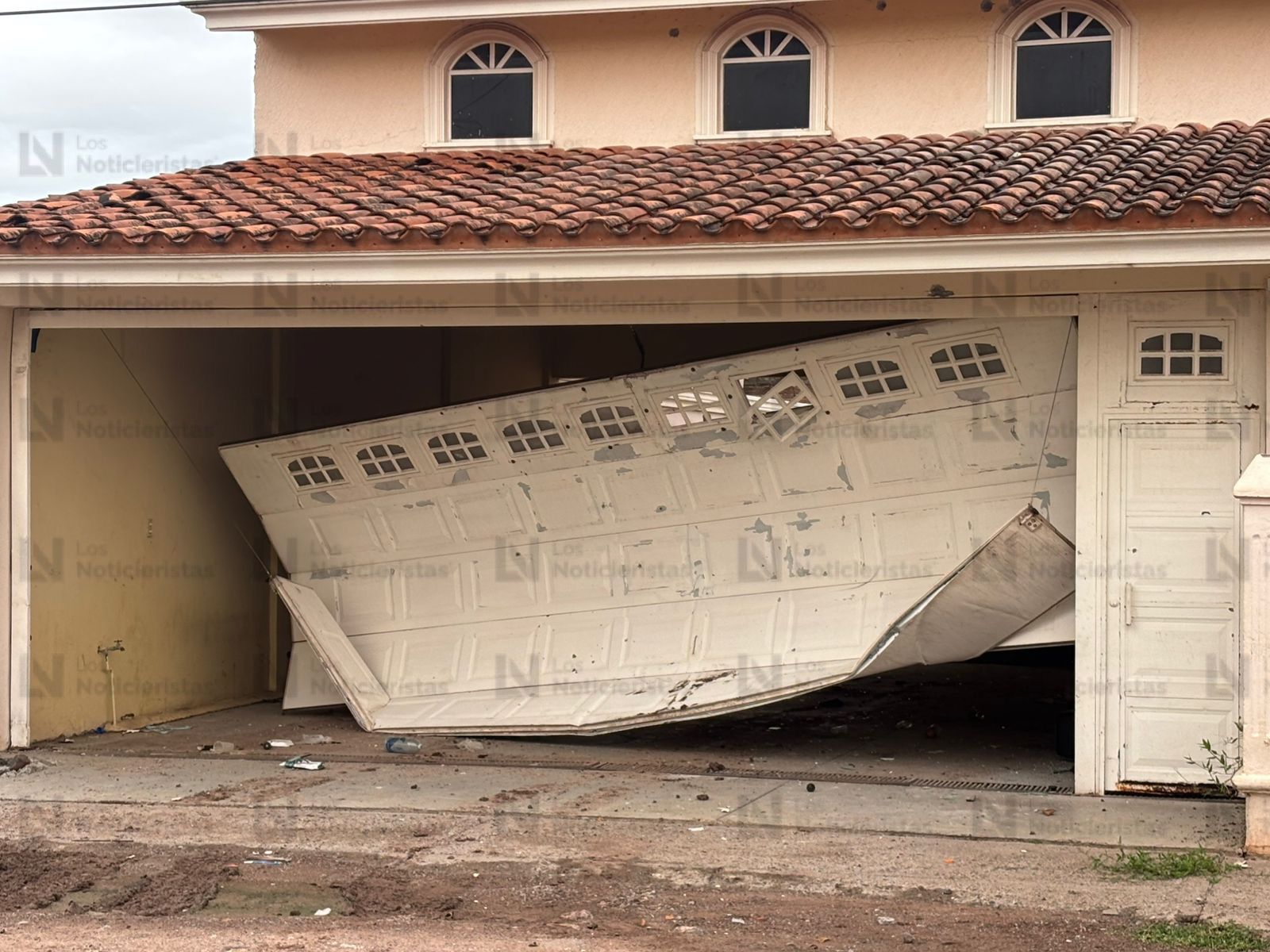 casa reventada a balazos en El Tamarindo, Culiacán