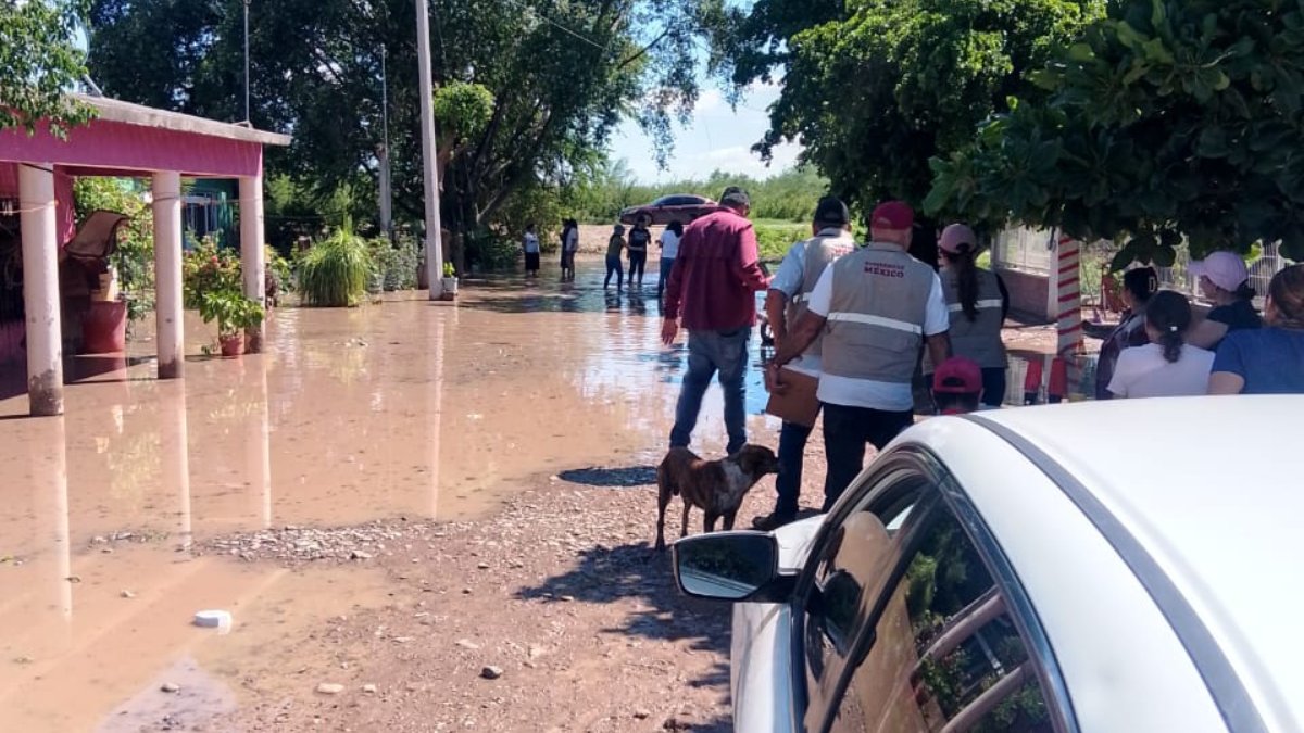 Casa afectada por desbordamiento del arroyo Cuatro Vientos, en Guasave, Sin