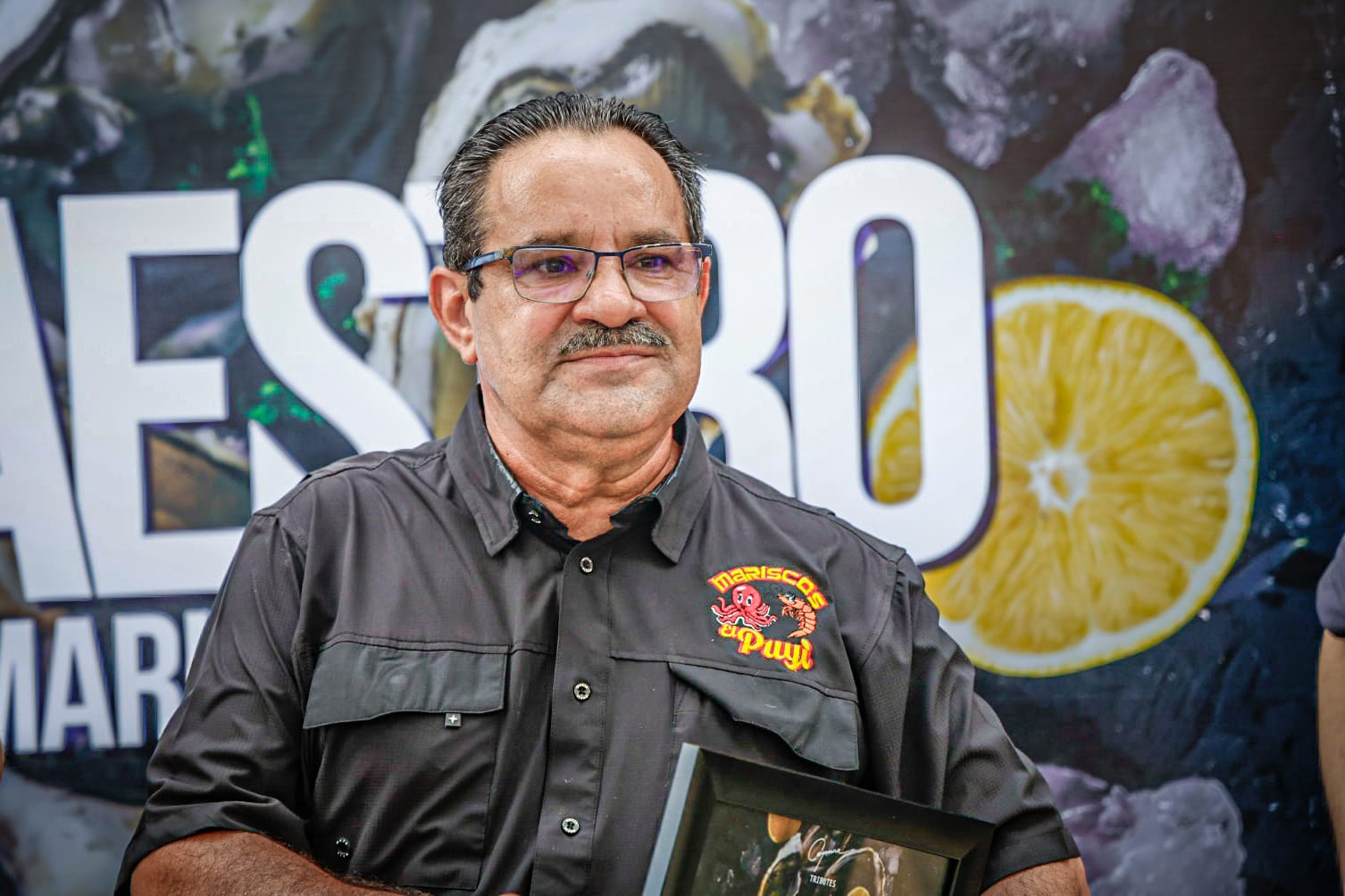 Cayenna reconoce a Prudencio Peñuelas "El Puyi" como Maestro Marisquero en Culiacán
