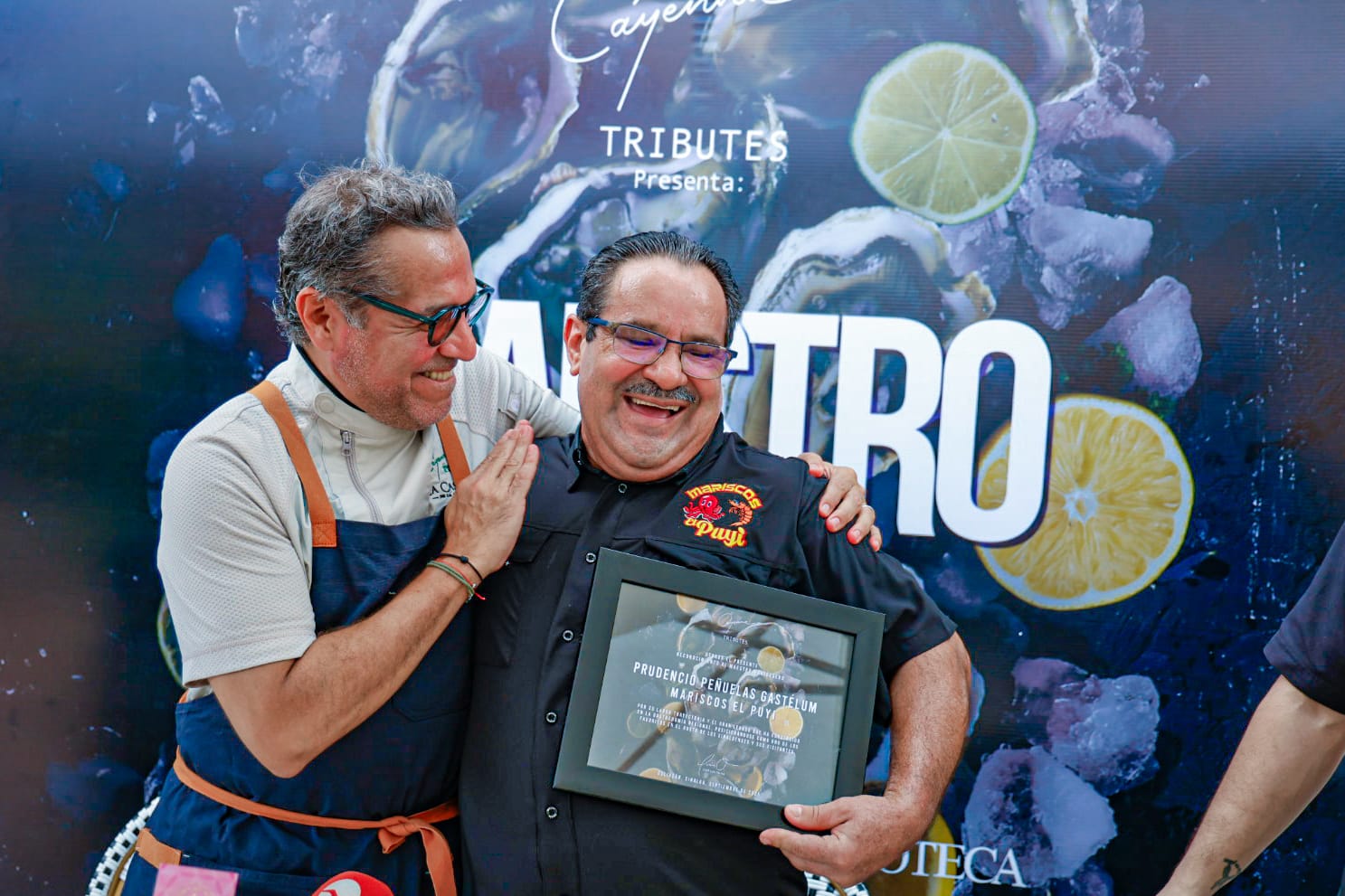 Cayenna reconoce a Prudencio Peñuelas "El Puyi" como Maestro Marisquero en Culiacán