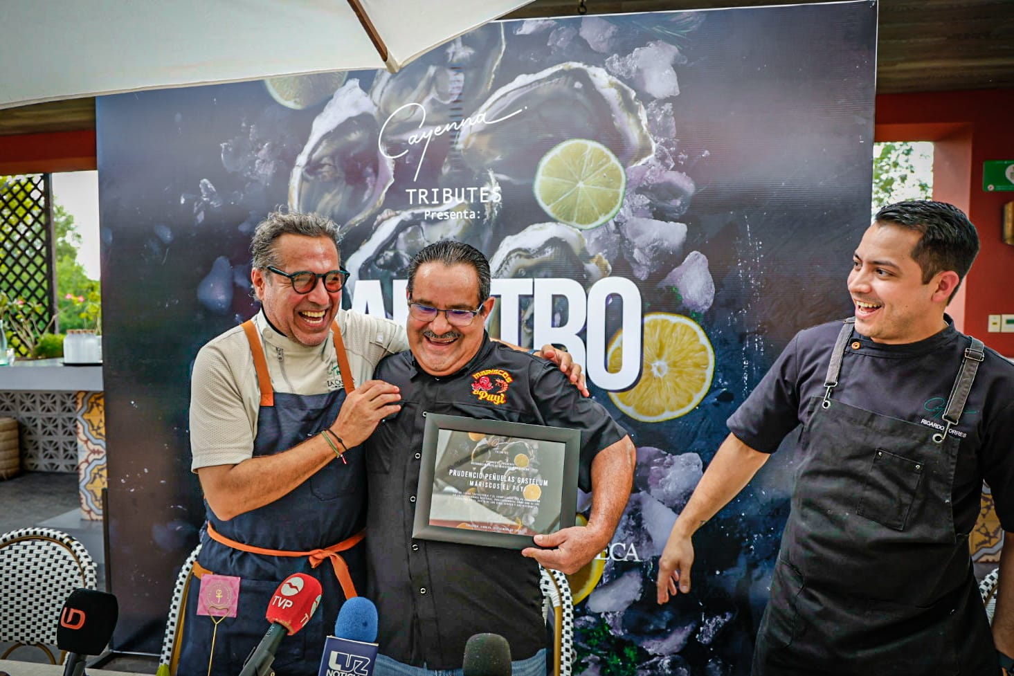 Cayenna reconoce a Prudencio Peñuelas "El Puyi" como Maestro Marisquero en Culiacán
