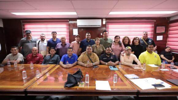 Piden a síndicos y comisarios de Guasave no exceder horarios de fiestas del Grito de Independencia