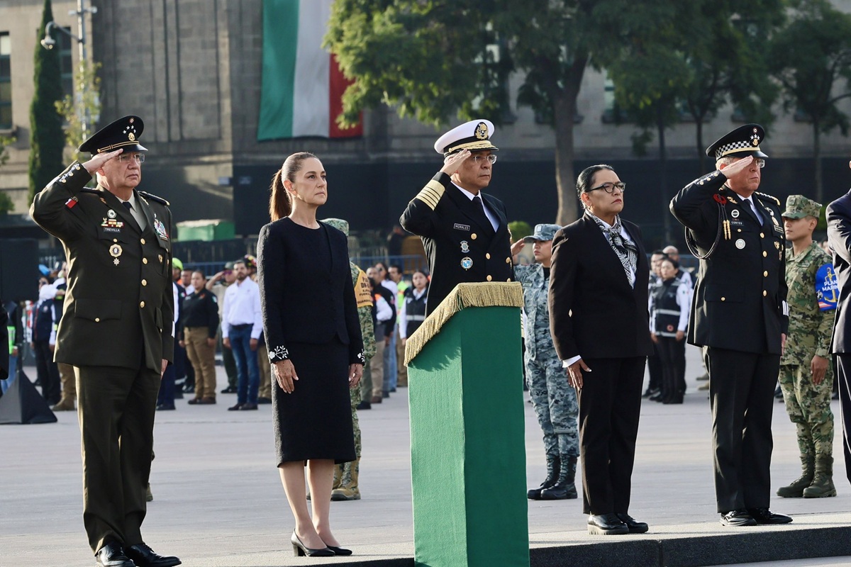 Claudia Sheinbaum en ceremonia conmemorativa de los sismos de 1985 y 2017