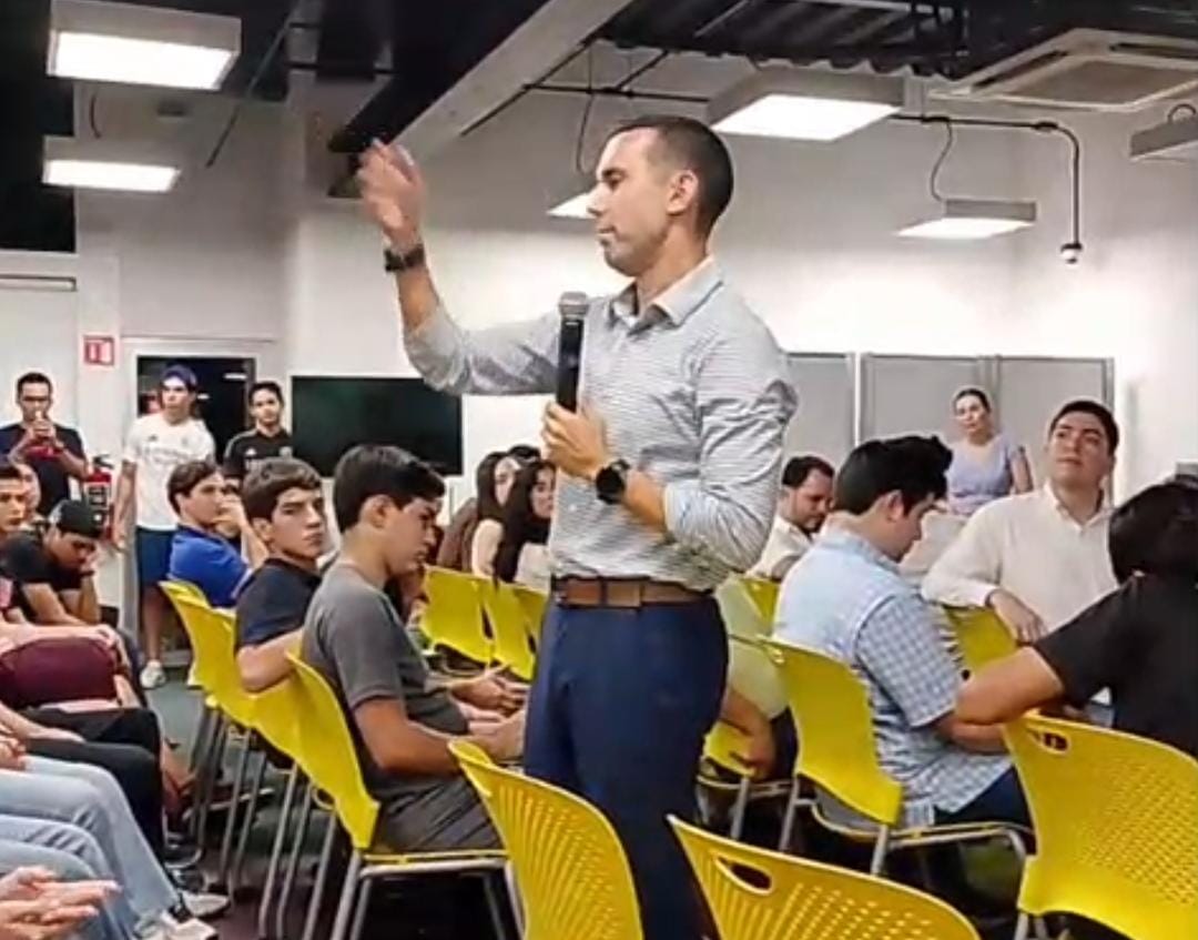 César Ramos en el Tecnológico de Monterrey