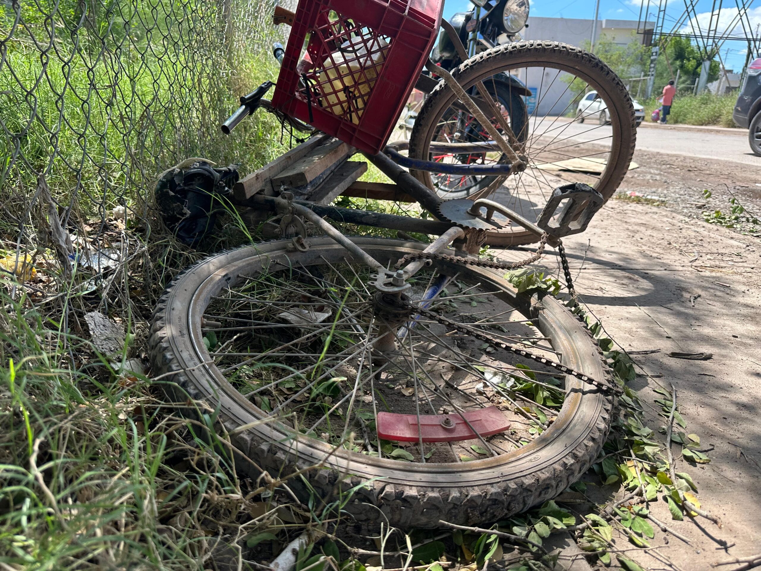 Bicicleta del señor lesionado en el ejido México