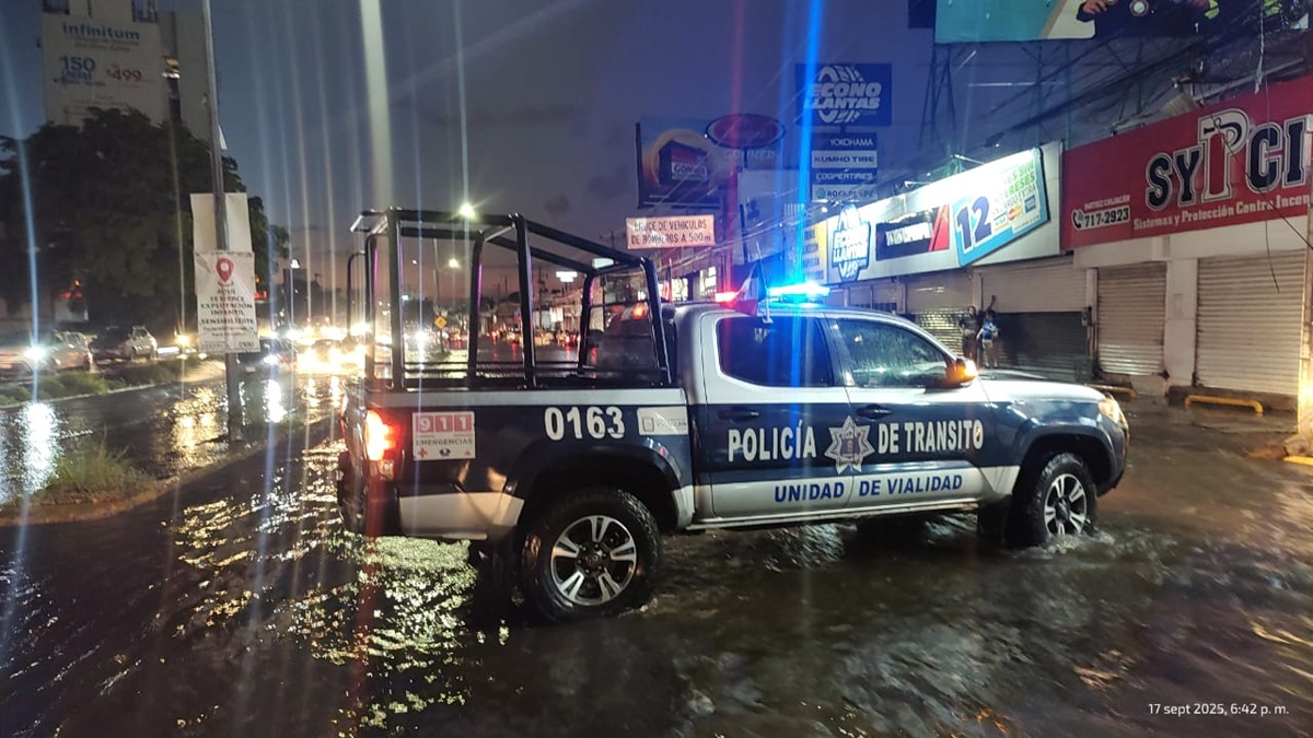 Cierran tramo del bulevar Zapata por lluvias en Culiacán, Sinaloa
