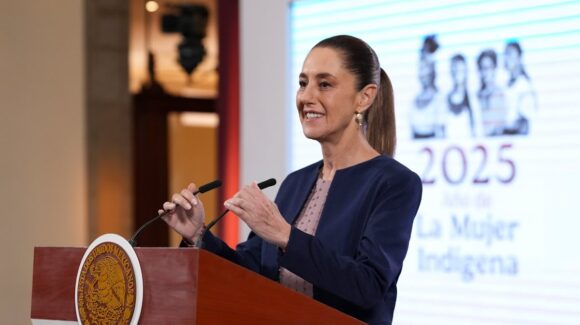 No estamos subiendo el I.V.A. ni el I.S.R. como otros expresidentes, resalta Sheinbaum ante el plan fiscal