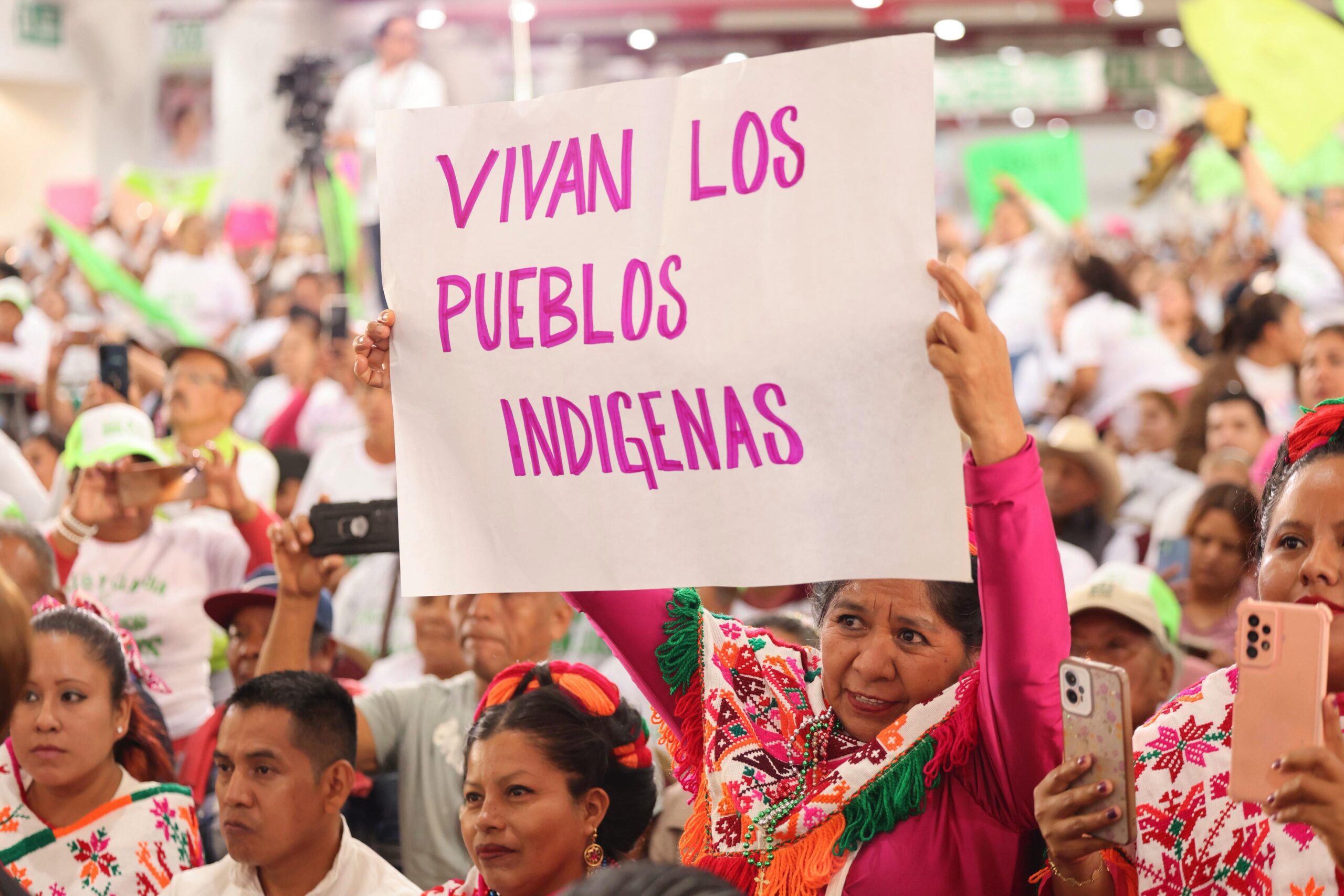 Pueblos indígenas presentes en gira de Claudia Sheinbaum en San Luis Potosí
