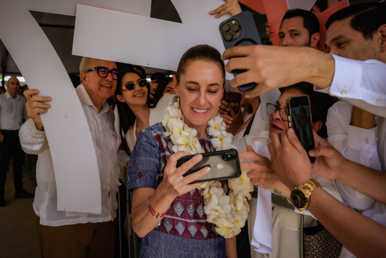 Claudia Sheinbaum, presidenta de México, visita Mazatlán, en Sinaloa