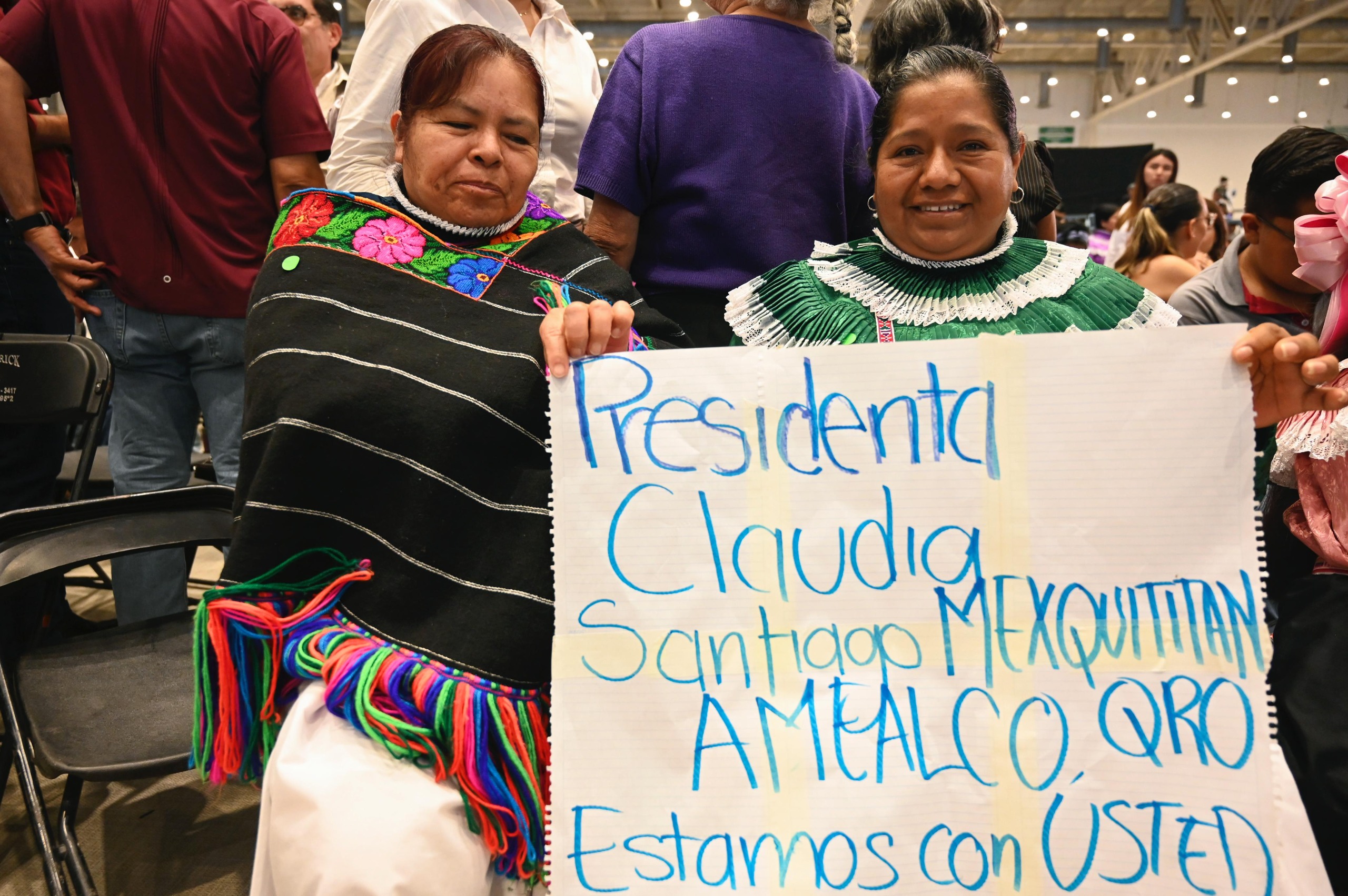 Pueblos indígenas presentes en gira de Claudia Sheinbaum en Querétaro