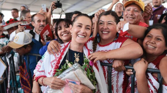 Adelanta Claudia Sheinbaum que ‘recuperarán el tren de pasajeros México-Guadalajara’, durante discurso en Jalisco