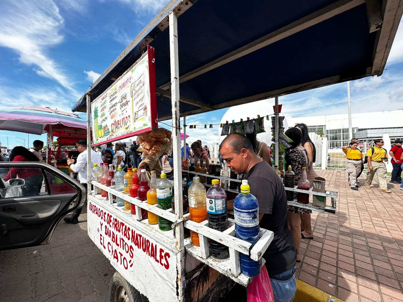 Raspados El Chato, en visita de Claudia Sheinbaum a Mazatlán