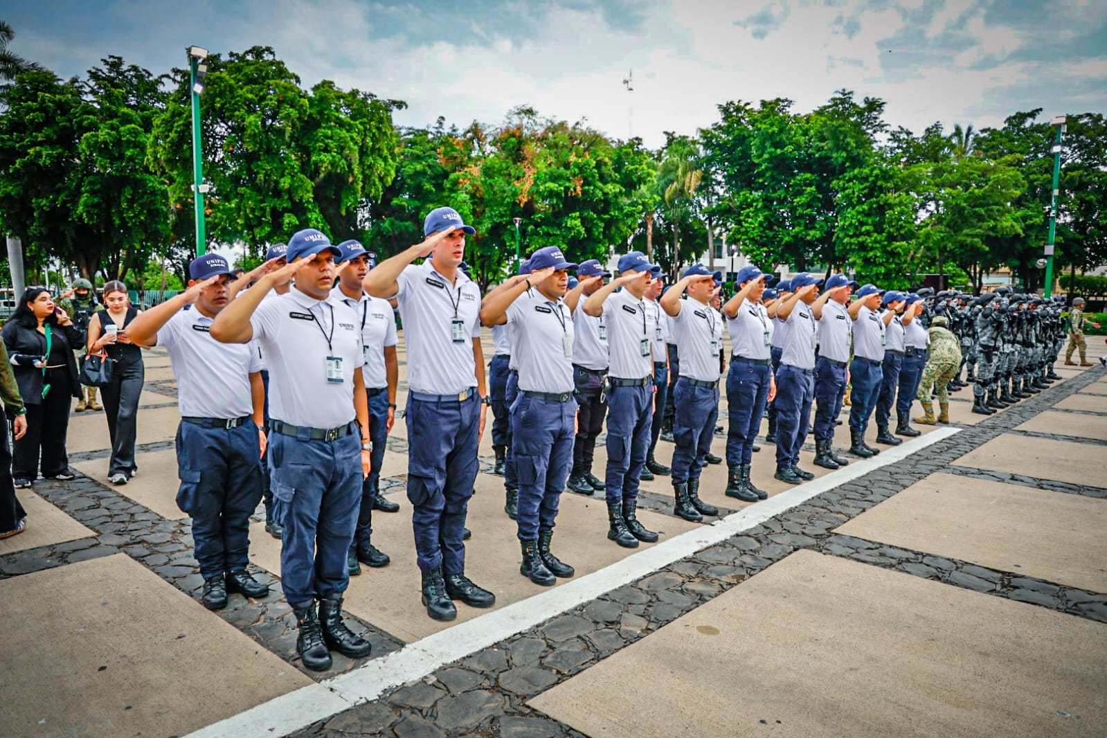 ceremonia de conmemoración del inicio de la independencia en el palacio de gobierno de Sinaloa