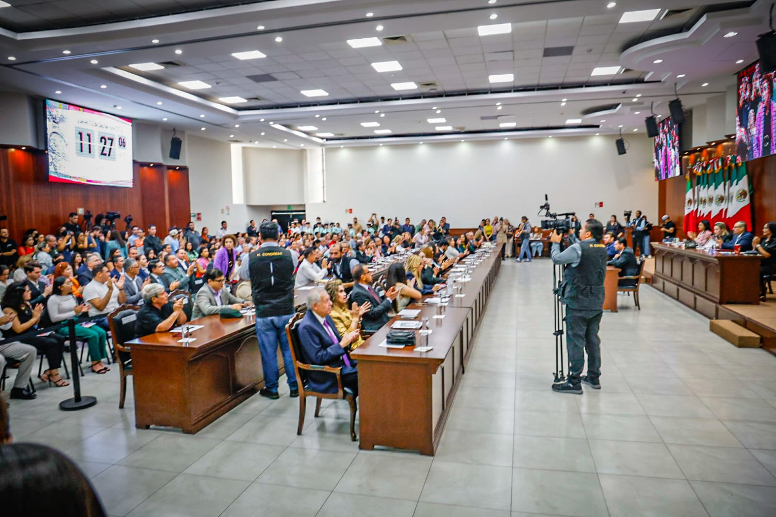 Entrega de reconocimientos al Mérito Juvenil 2025 en el Congreso del Estado de Sinaloa