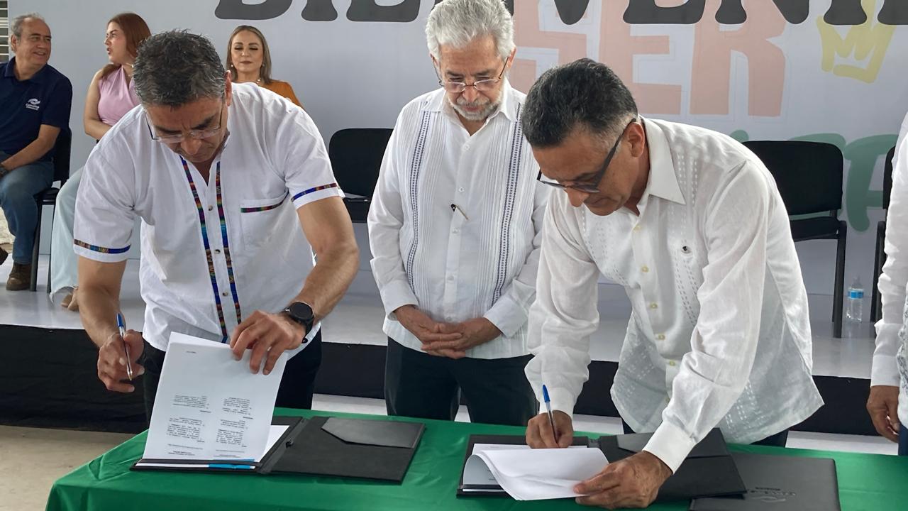 Convenio de colaboración entre Conalep y Cambridge University Press México
