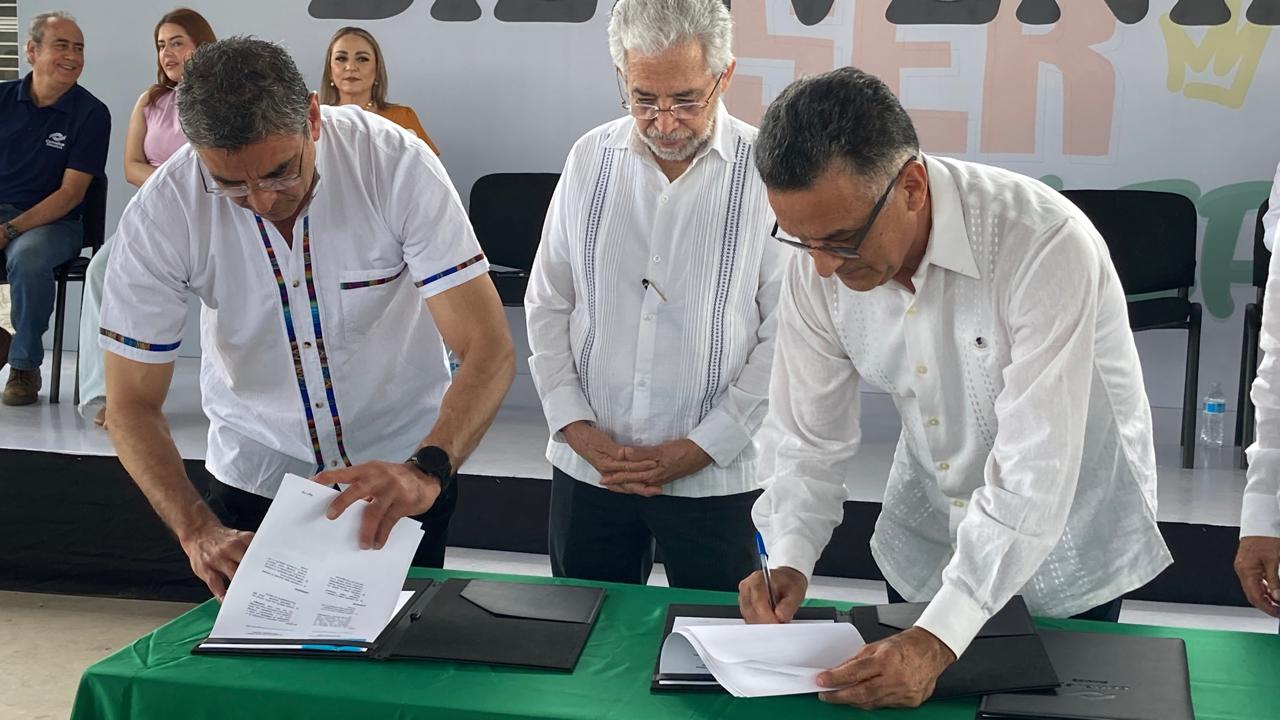 Convenio de colaboración entre Conalep y Cambridge University Press México