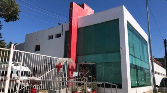 Pierde la vida bañista de CDMX tras ser rescatado en playas de Mazatlán, Sinaloa