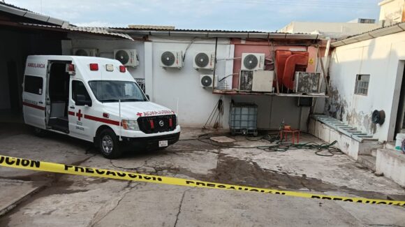 Hallan a baleado sobre la México 15 por Pericos, Mocorito en Sinaloa; fallece en el traslado