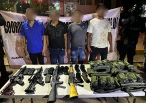 Cuatro detenidos en Stanza Albaterra Residencial en Culiacán, Sinaloa