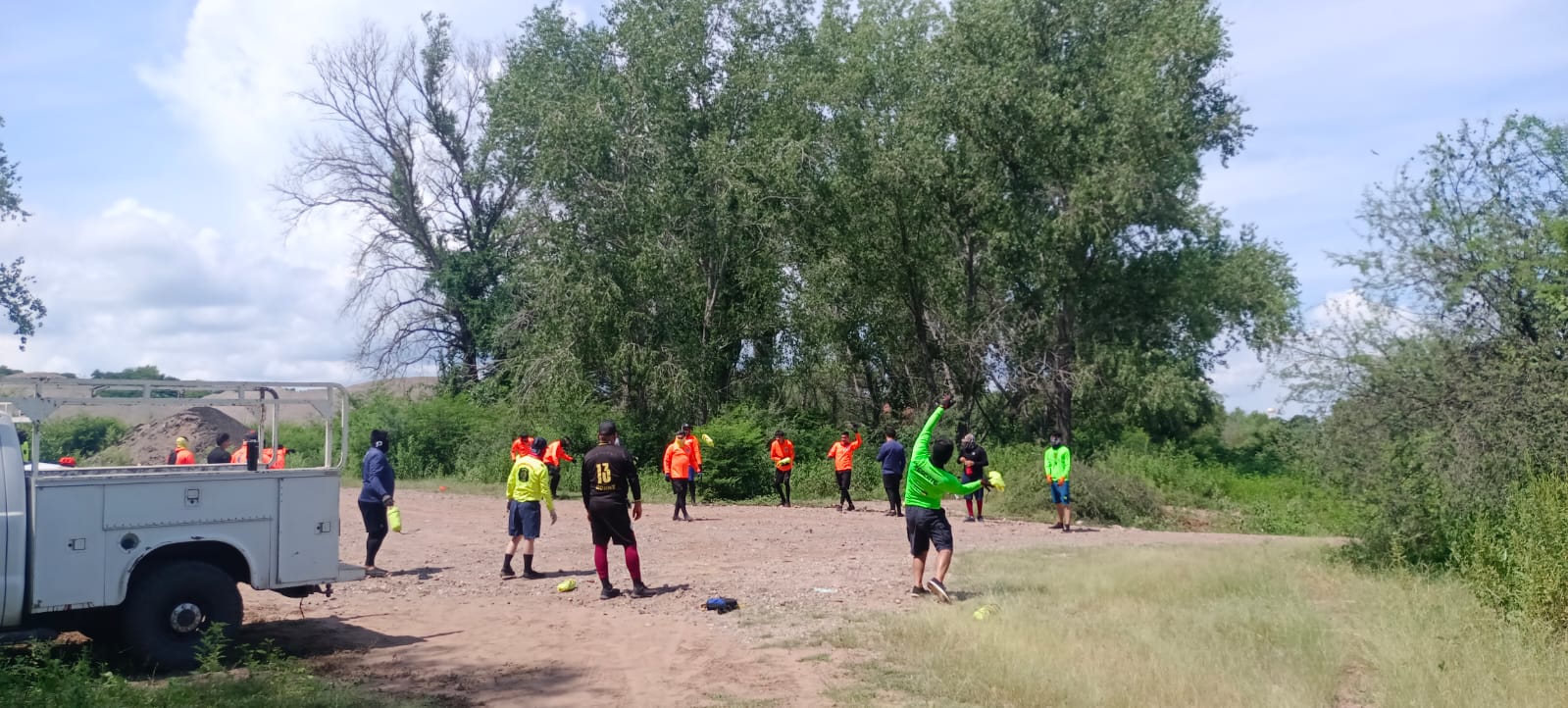 Dan curso a Bomberos del Évora y Guasave sobre rescate en aguas rápidas e inundaciones