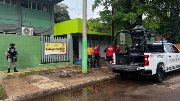 Habilitan el Cobaes 02 como albergue en Los Mochis; recibe a decenas de damnificados