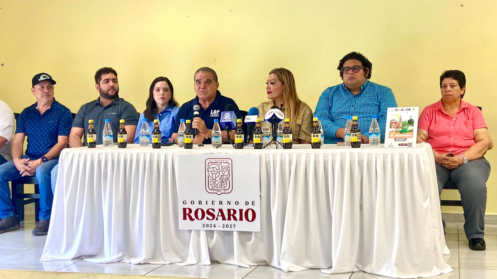 Debut del equipo de baloncesto Mineros Tonicol en Rosario, Sinaloa