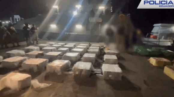 Ecuador incauta 12 toneladas de droga con destino a México y EE.UU.; hay 16 detenidos
