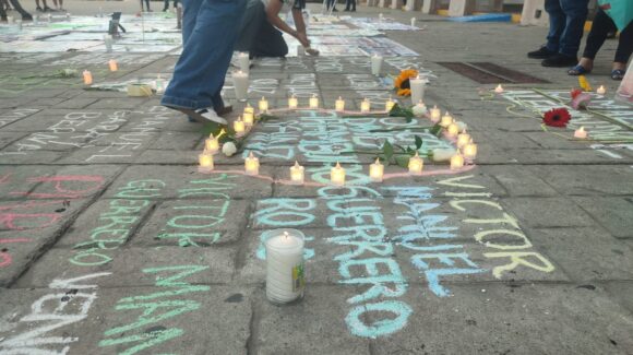 ¡Queremos paz! ‘Tesoros Perdidos Hasta Encontralos’ visibilizan su sentir a un año de la violencia en Sinaloa