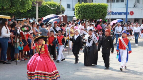 Escuinapa se alista para desfile cívico este martes 16 de septiembre; anuncian nueva ruta por condiciones climáticas