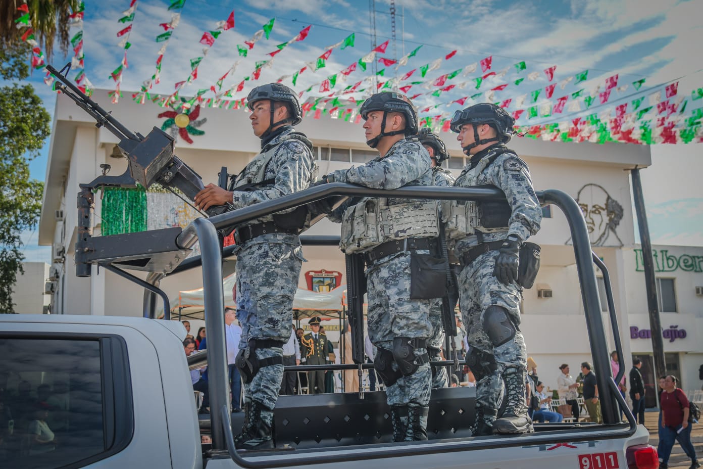 Desfile en Guamúchil por el Día de la Independencia de México