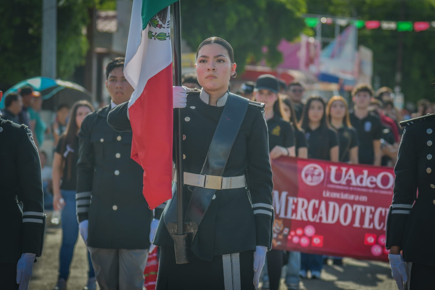 Desfile en Guamúchil por el Día de la Independencia de México.