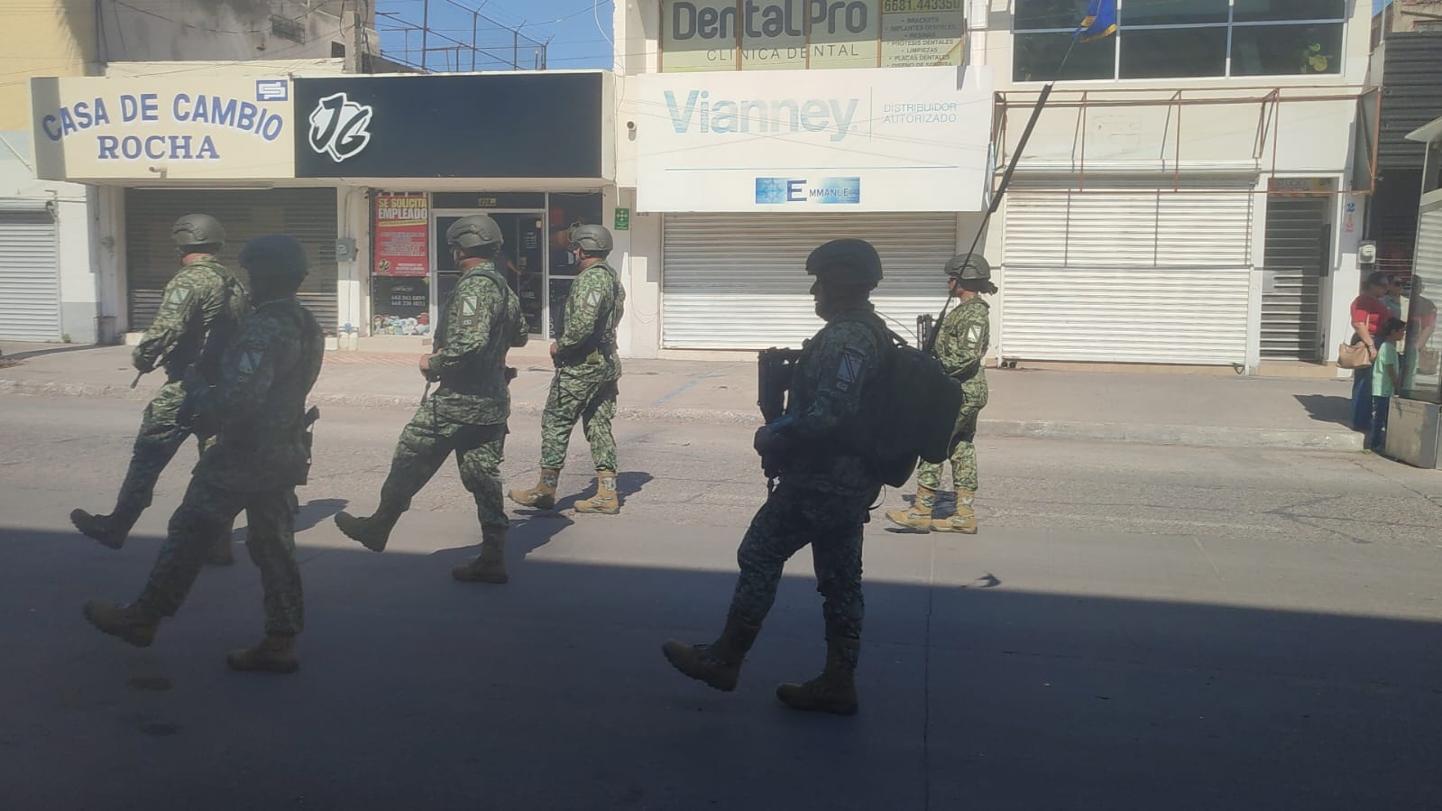 Desfile por el inicio de la Independencia de México en Los Mochis, Sinaloa