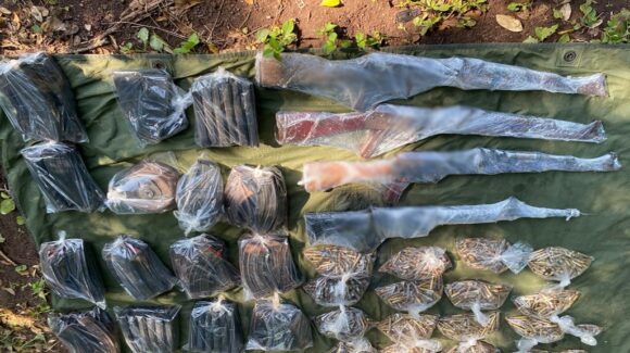 Desmantelan campamentos y aseguran arsenal en operativos del Ejército Mexicano en Elota, Rosario y Escuinapa, Sinaloa