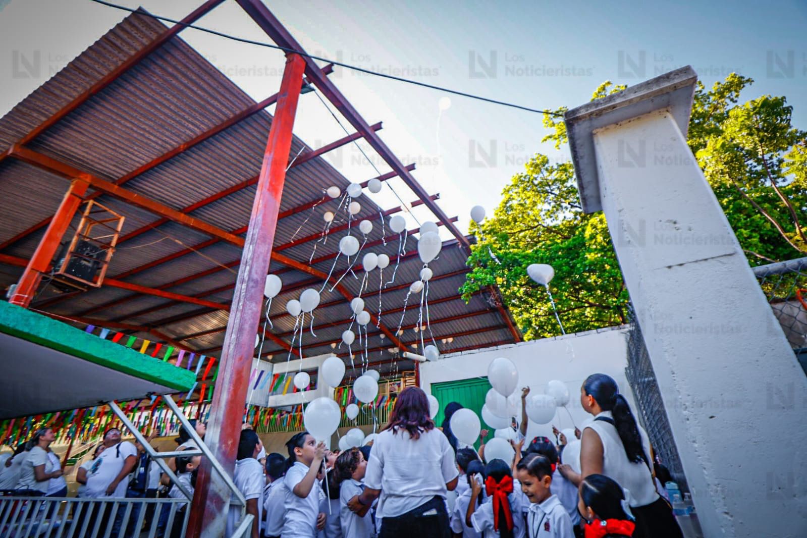 homenaje al niño omar matias en la escuela donde estudiaba