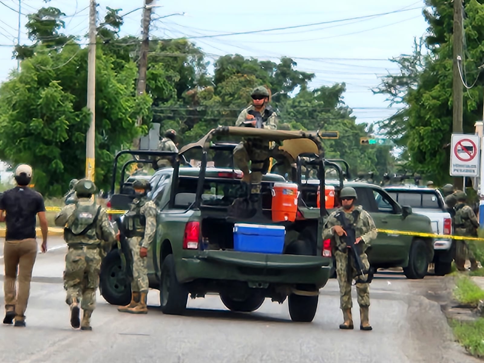 Despojo de camioneta en Culiacán
