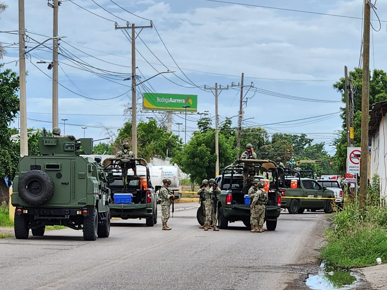Despojo de camioneta en Culiacán