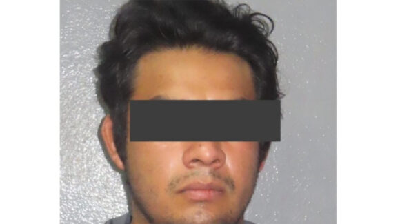 Detienen a sujeto por presunta violencia familiar tras llamado de auxilio en Mazatlán, Sinaloa