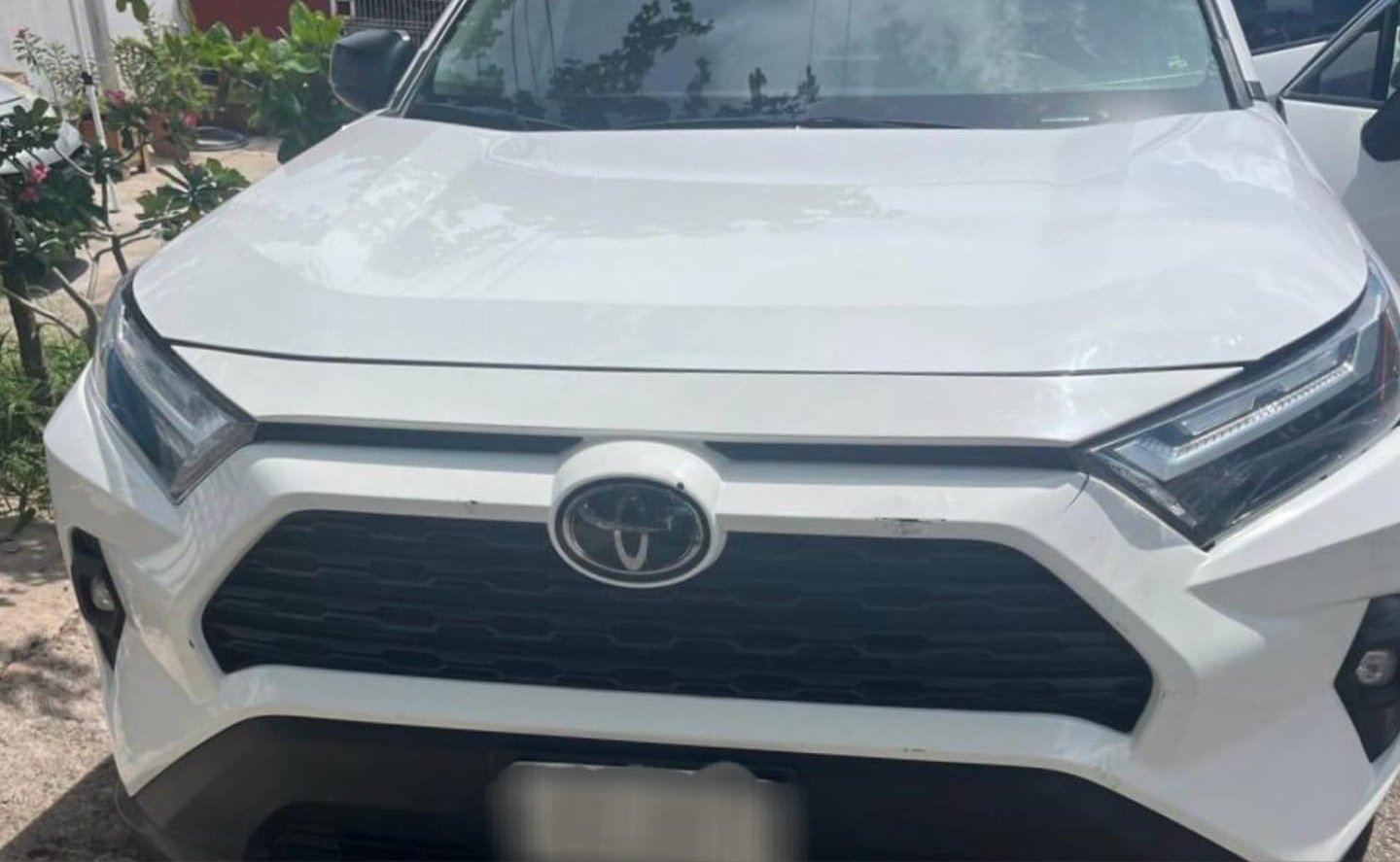 Vehículo Toyota RAV4 decomisada