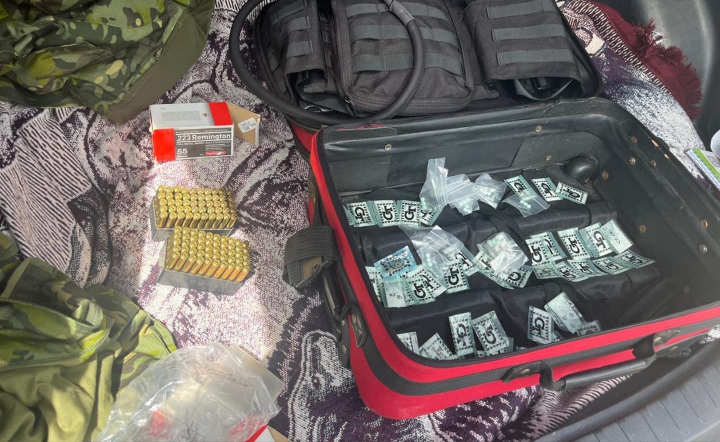 Paquetes con supuesta cocaína