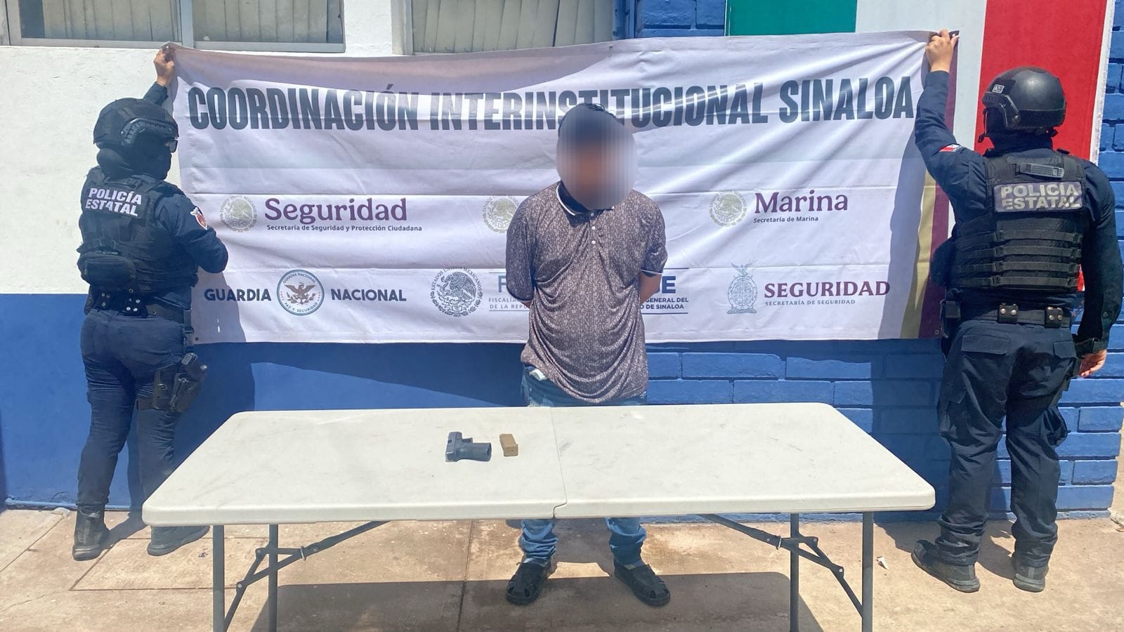 Detenido con arma de fuego en un taxi en Culiacán, Sinaloa